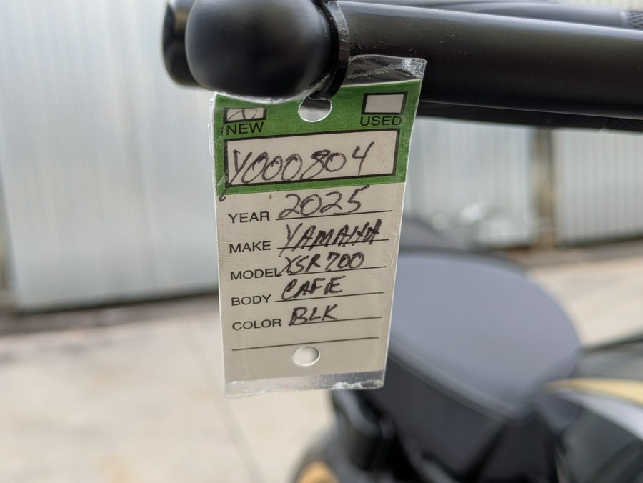 2025 Yamaha XSR700