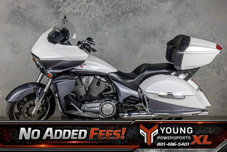 2016 Victory Motorcycles Cross Country Tour Two-Tone White Pearl and Gray Base