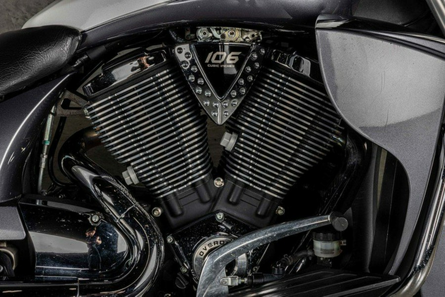 2016 Victory Motorcycles Cross Country Tour Two-Tone White Pearl and Gray Base