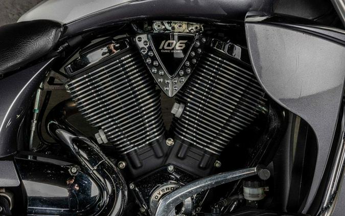 2016 Victory Motorcycles Cross Country Tour Two-Tone White Pearl and Gray Base