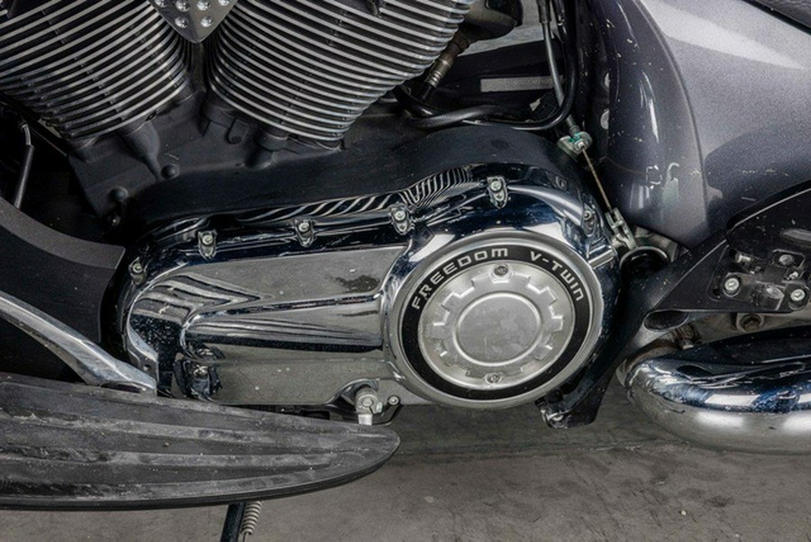 2016 Victory Motorcycles Cross Country Tour Two-Tone White Pearl and Gray Base