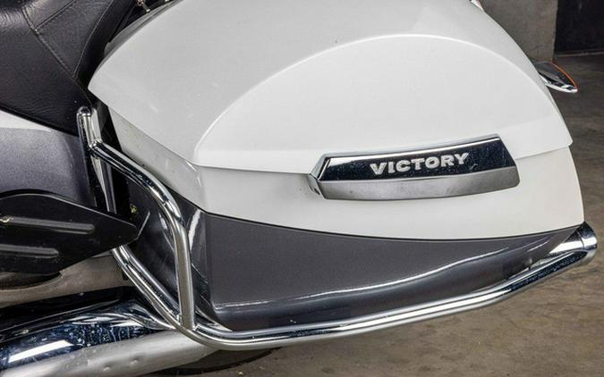 2016 Victory Motorcycles Cross Country Tour Two-Tone White Pearl and Gray Base