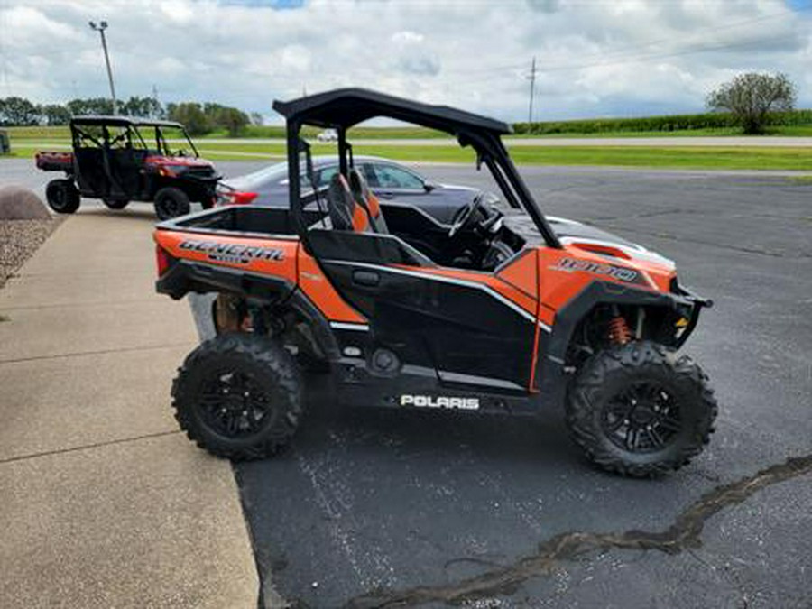 2016 Polaris General 1000 EPS Deluxe