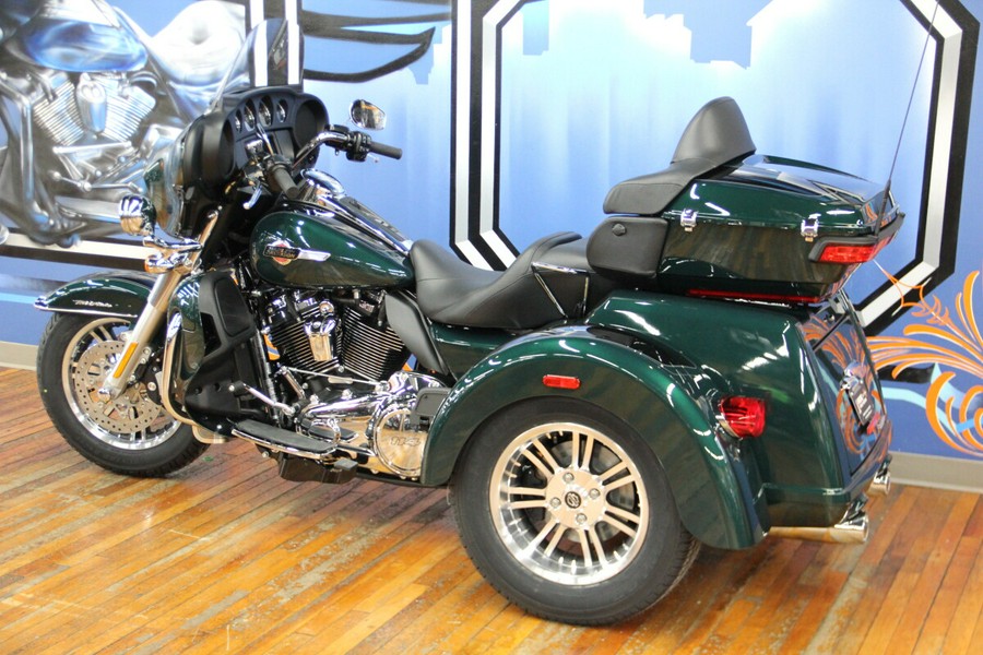 2024 Harley-Davidson Tri Glide Ultra Alpine Green / Vivid Black