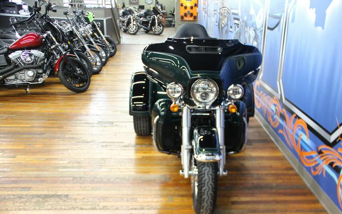 2024 Harley-Davidson Tri Glide Ultra Alpine Green / Vivid Black