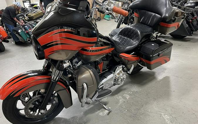 2013 Harley-Davidson FLHX - Street Glide