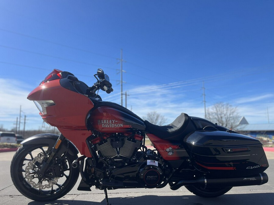 2026 Harley-Davidson® FLTRXSTSE CVO Road Glide ST Citrus Heat Re-Entry