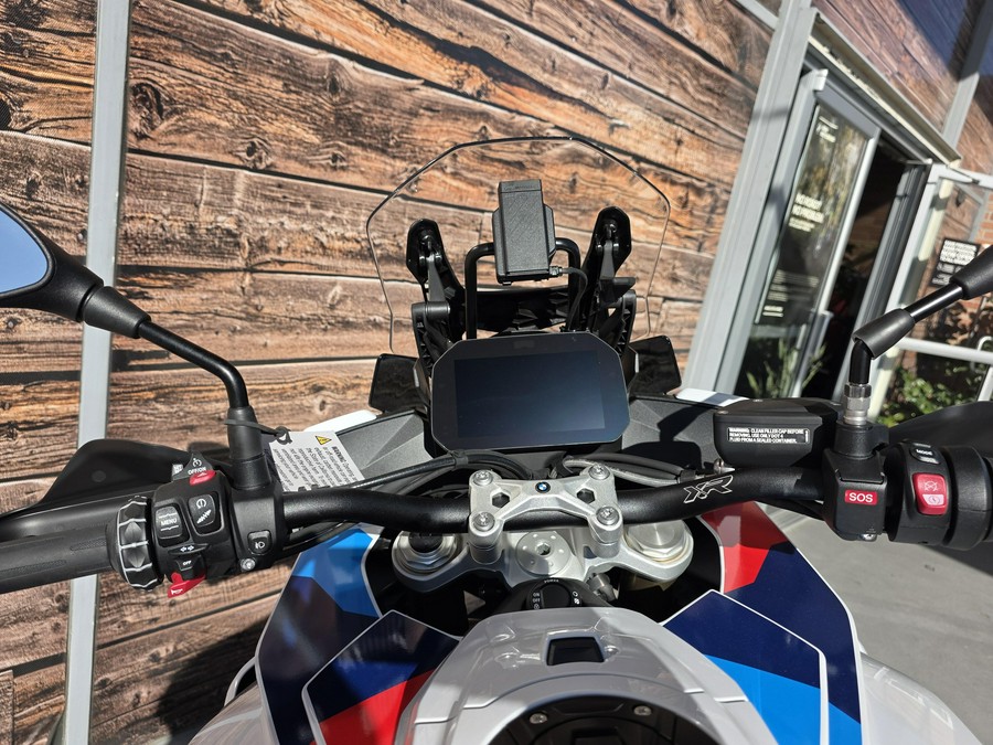 2026 BMW S 1000 XR
