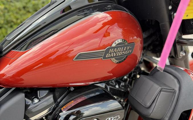 2025 Harley-Davidson Tri Glide Ultra Whiskey Fire / Vivid Black