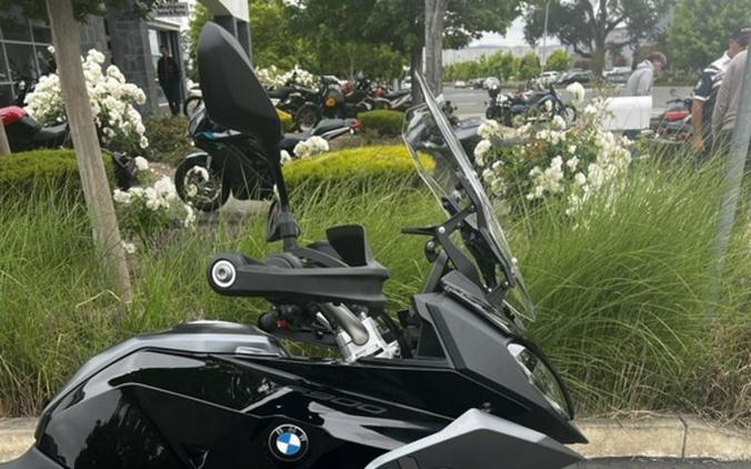 2023 BMW F 900 XR Triple Black