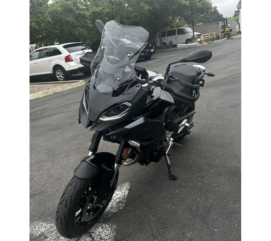 2023 BMW F 900 XR Triple Black