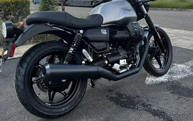 2023 Moto Guzzi V7 Stone