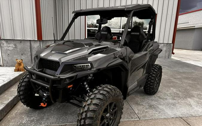 2025 Polaris® GENERAL XP 1000 ULTIMATE - GRANITE GRAY