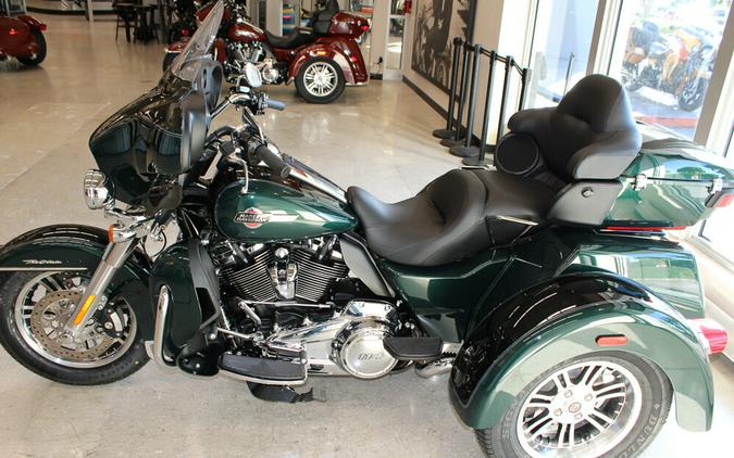 New 2024 Harley-Davidson Tri Glide Ultra FLHTCUTG Trike For Sale In Miami, Florida