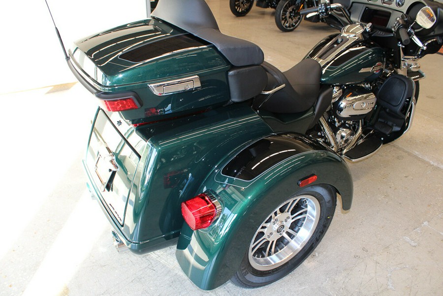 New 2024 Harley-Davidson Tri Glide Ultra FLHTCUTG Trike For Sale In Miami, Florida