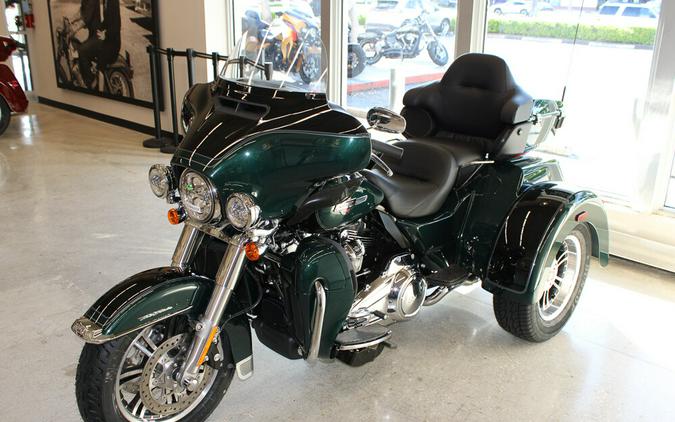 New 2024 Harley-Davidson Tri Glide Ultra FLHTCUTG Trike For Sale In Miami, Florida