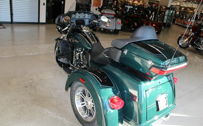 New 2024 Harley-Davidson Tri Glide Ultra FLHTCUTG Trike For Sale In Miami, Florida