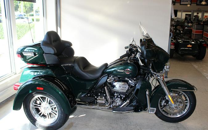 New 2024 Harley-Davidson Tri Glide Ultra FLHTCUTG Trike For Sale In Miami, Florida