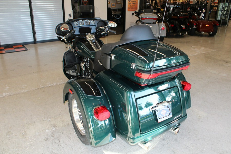 New 2024 Harley-Davidson Tri Glide Ultra FLHTCUTG Trike For Sale In Miami, Florida