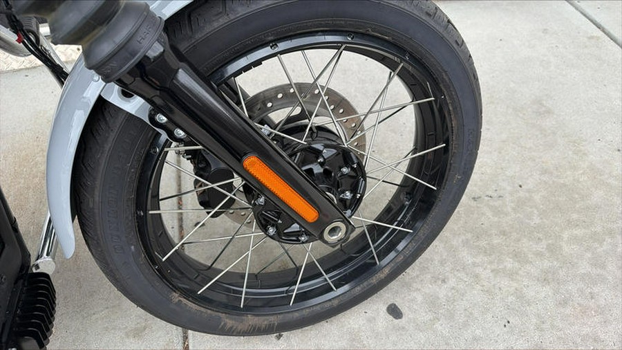 2025 Harley-Davidson® FXBB - Street Bob®