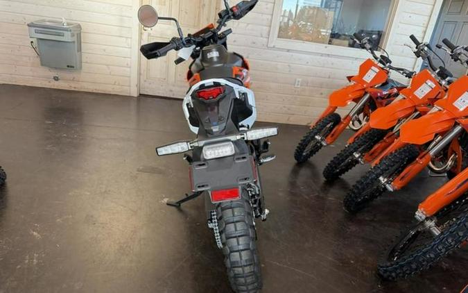 2025 KTM 390 Enduro R