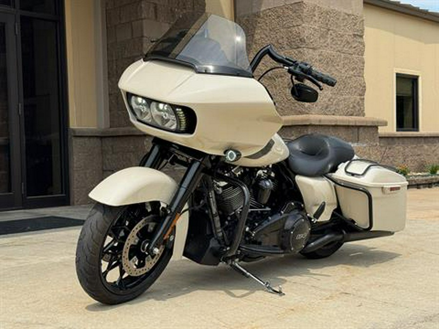2022 Harley-Davidson Road Glide® Special