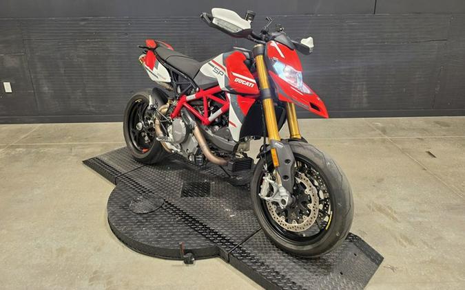 2025 Ducati Hypermotard 950 Ducati Red