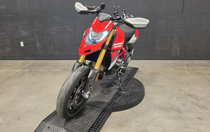 2025 Ducati Hypermotard 950 Ducati Red