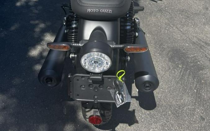 2023 Moto Guzzi V7 Stone