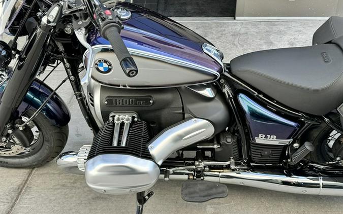 2022 BMW R 18 Classic 719 Galaxy Dust Metallic/Titan Silver 2 Metallic