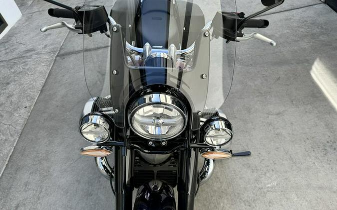 2022 BMW R 18 Classic 719 Galaxy Dust Metallic/Titan Silver 2 Metallic