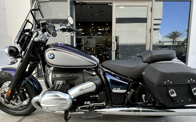 2022 BMW R 18 Classic 719 Galaxy Dust Metallic/Titan Silver 2 Metallic