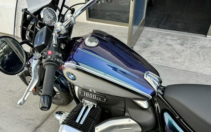 2022 BMW R 18 Classic 719 Galaxy Dust Metallic/Titan Silver 2 Metallic