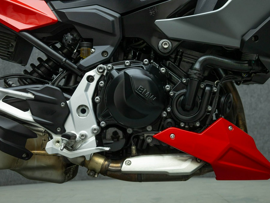 2020 BMW F900XR W/ABS