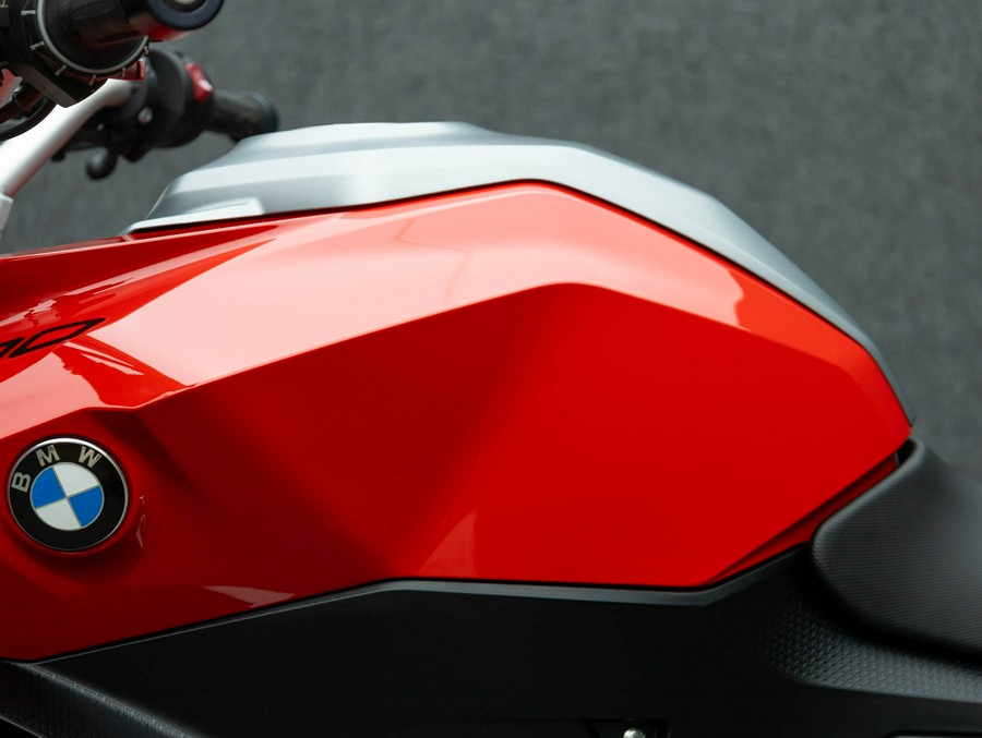 2020 BMW F900XR W/ABS