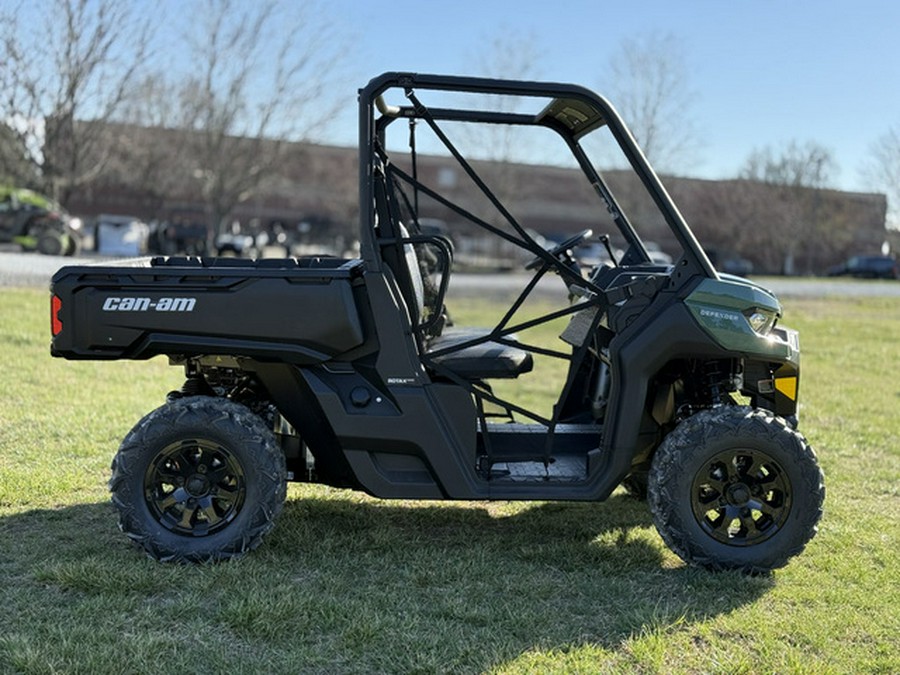 2026 Can-Am Defender HD7
