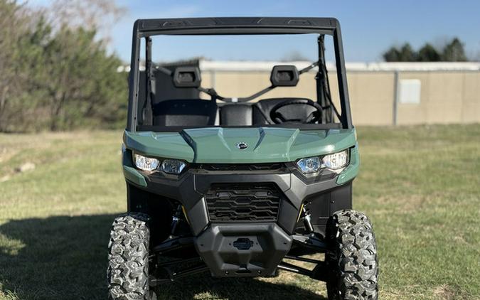 2026 Can-Am Defender HD7