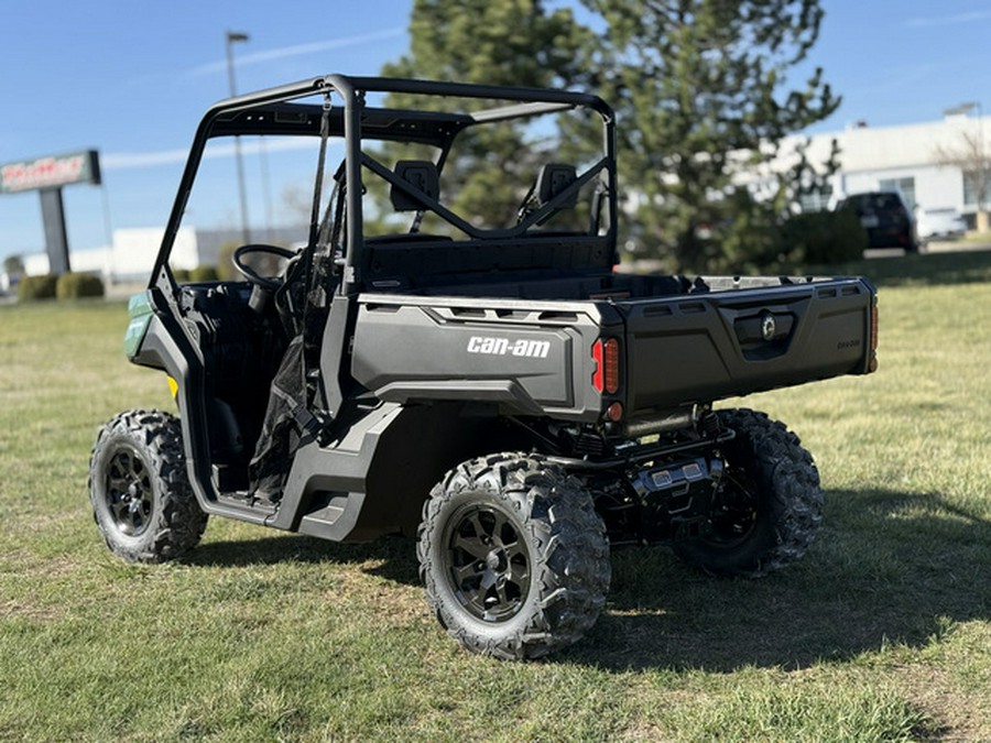 2026 Can-Am Defender HD7