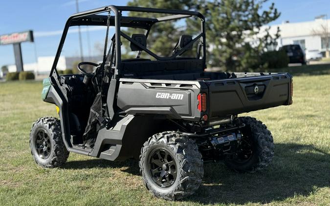 2026 Can-Am Defender HD7