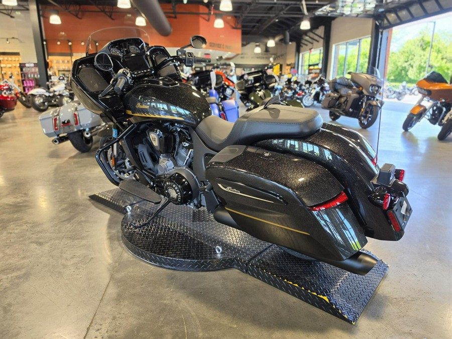 2026 Indian Motorcycle Challenger Dark Horse® Black Metallic