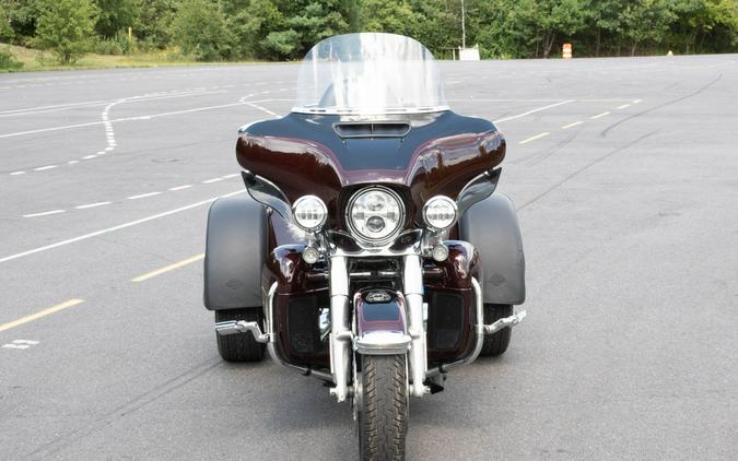 2022 Harley-Davidson Tri Glide Ultra FLHTCUTG