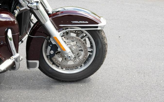 2022 Harley-Davidson Tri Glide Ultra FLHTCUTG