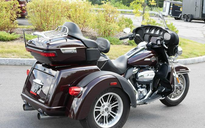2022 Harley-Davidson Tri Glide Ultra FLHTCUTG