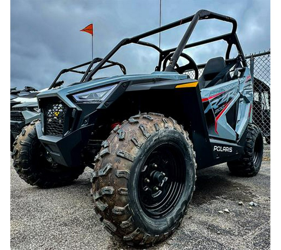 2024 Polaris RZR 200 EFI