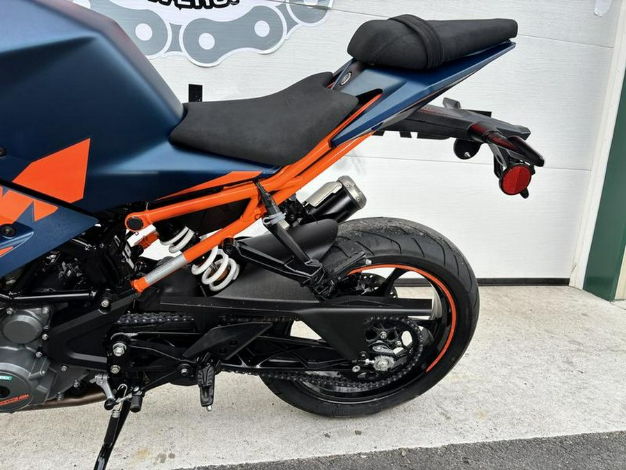 2023 KTM RC 390