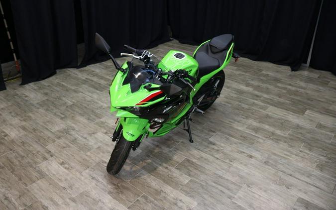 2024 Kawasaki Ninja 500 KRT Edition