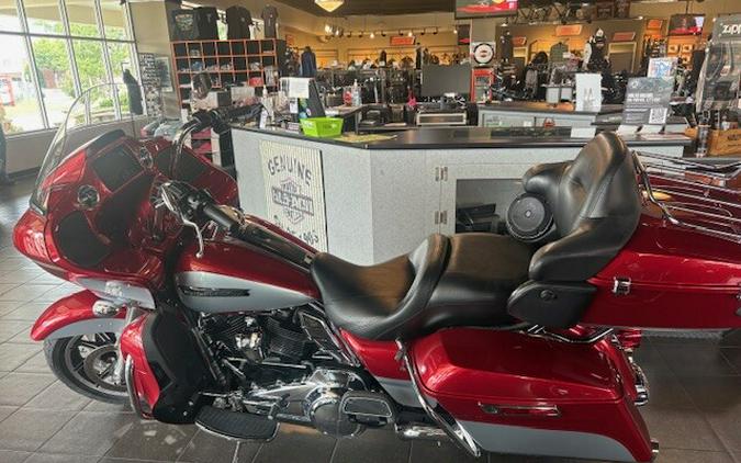 2019 Harley-Davidson Road Glide Ultra Wicked Red/Barracuda Silver