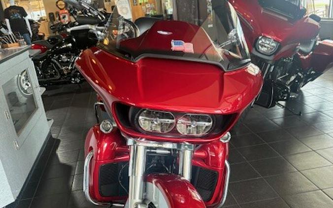 2019 Harley-Davidson Road Glide Ultra Wicked Red/Barracuda Silver