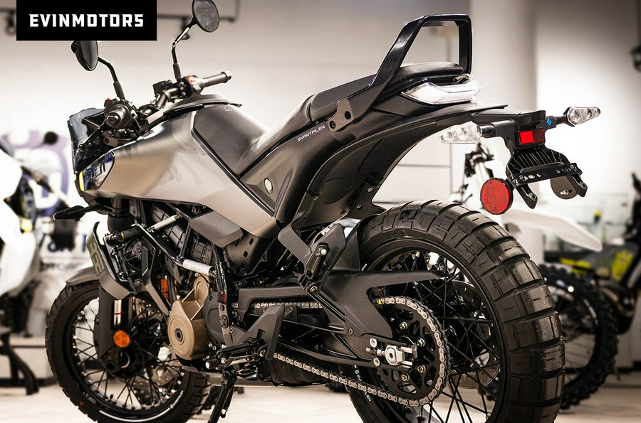 2024 Husqvarna Motorcycles SVARTPILEN 401