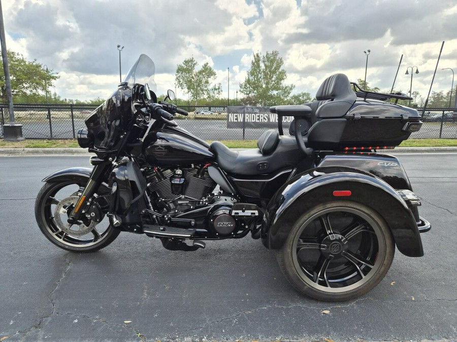 FLHTCUTGSE 2021 CVO Tri Glide